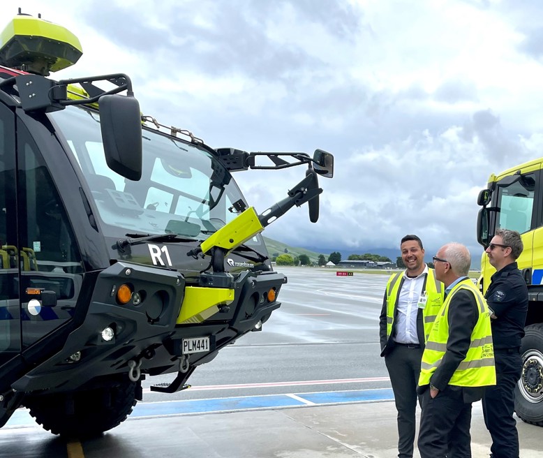 new-rosenbauer-panther-aircraft-rescue-and-firefighting-vehicle